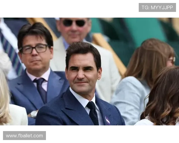 费德勒与哈里斯激战正酣网球场上的巅峰对决引发热议